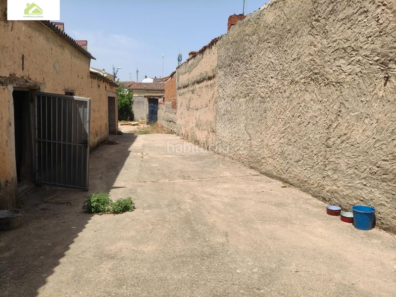 Foto beac3587-5552-4e1a-95e1-83fa6e593a94. Casa amb aparcament a Pinilla Zamora