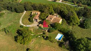 Casa a Sant Aniol de Finestres. Masia en venta en sant esteve de llémena