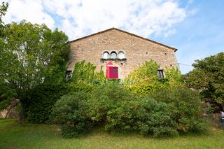 Mas à Sant Aniol de Finestres. Masia en venta en sant esteve de llémena