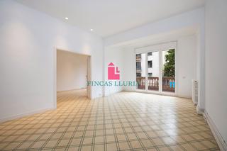 Rent Office space in Sant Gervasi - Galvany. Oficina en alquiler en muntaner