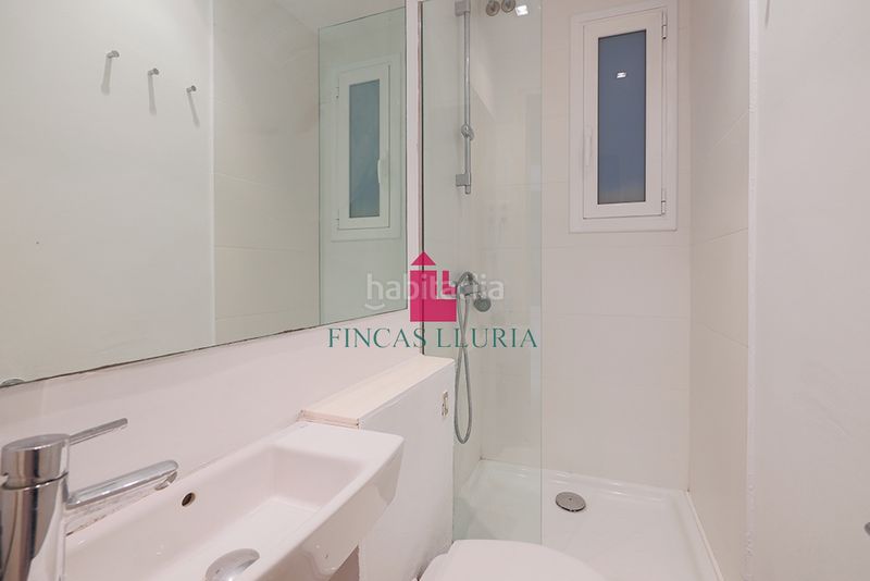 Foto 7d895d96-356c-4960-9b29-9742948cf32c. Pis amb calefacció a Dreta de l´Eixample Barcelona