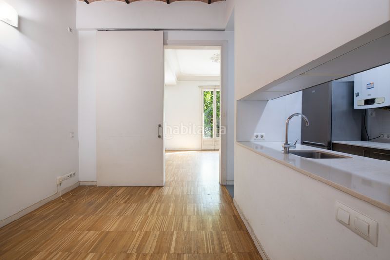Foto fdba7c5e-729d-4bb8-96e6-1a3fc2222721. Pis amb calefacció a La Nova Esquerra de l´Eixample Barcelona