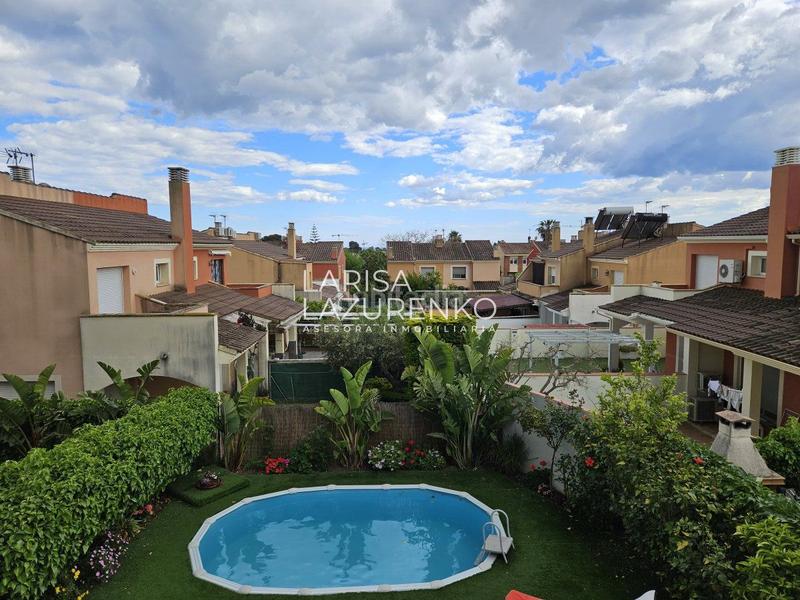 Foto 757ffb75-5f59-4975-bcda-4367b37f47fc. Chalet mit heizung parking in Els Ametllers Cambrils