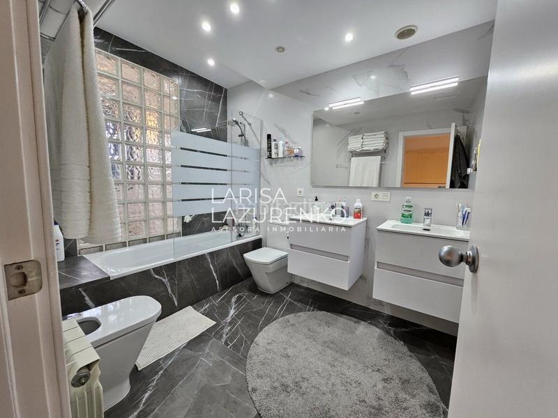 Foto cb4a0097-4707-474f-b931-3d2524d77221. Chalet mit heizung parking in Els Ametllers Cambrils