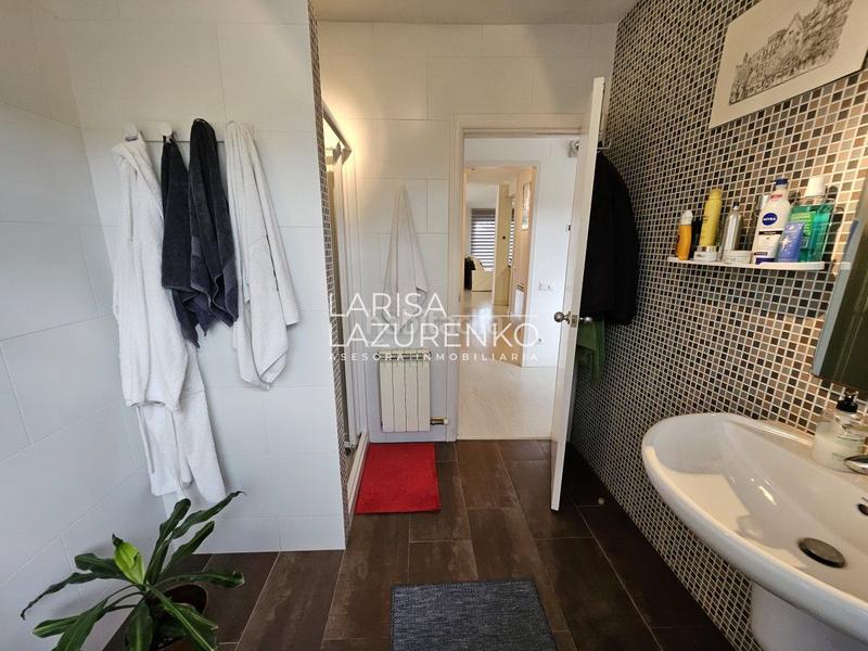 Foto df9feb80-7dd9-4b78-99be-c214048ceed8. Chalet mit heizung parking in Els Ametllers Cambrils