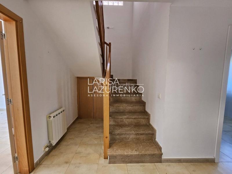 Foto 26e66fe4-06d0-4bd9-b39a-3a86d3855650. Casa a schiera con riscaldamento parcheggio piscina in Mont-roig del Camp