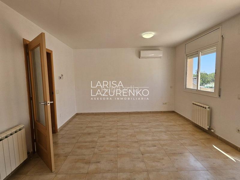 Foto 72177d8e-3fc0-4c67-b98f-38bf5eea0317. Casa a schiera con riscaldamento parcheggio piscina in Mont-roig del Camp