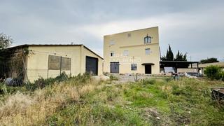 Masia  Flaset. Finca rúst. en venta en agro reus, 5 dormitorios.