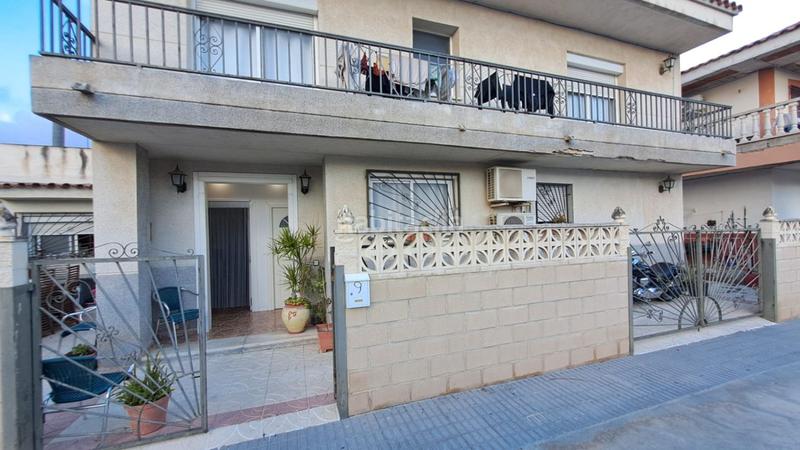Foto deead8d1-b8c2-4d2f-90e3-477676e8ca8a. Xalet a Vila-seca poble Vila-seca