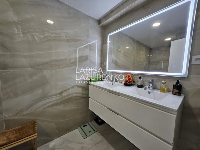 Foto 29fd09fa-dee3-45a0-bb6b-27090e32656e. Apartamento  en venta en eixample, 3 dormitorios. en Salou