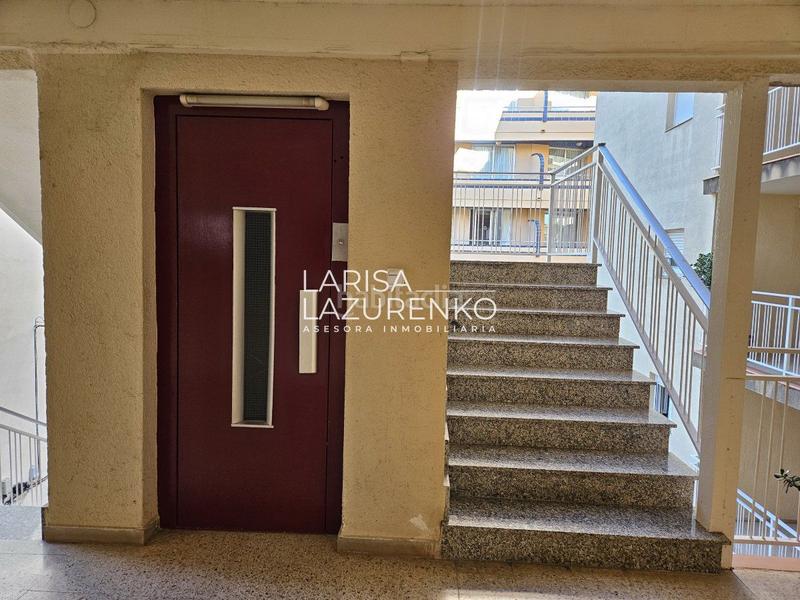 Foto a949bec1-a7cb-4923-8f86-de548654b968. Apartamento  en venta en eixample, 3 dormitorios. en Salou