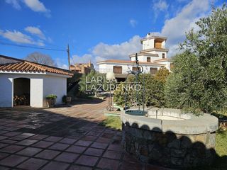 Xalet  Nou. Chalet individual en venta en riudecanyes, 9 dormitorios.
