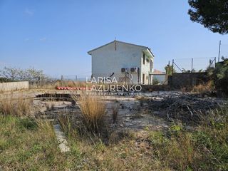 Terreno residencial  Pugets. Terreno urbano en venta en castellvell del camp.