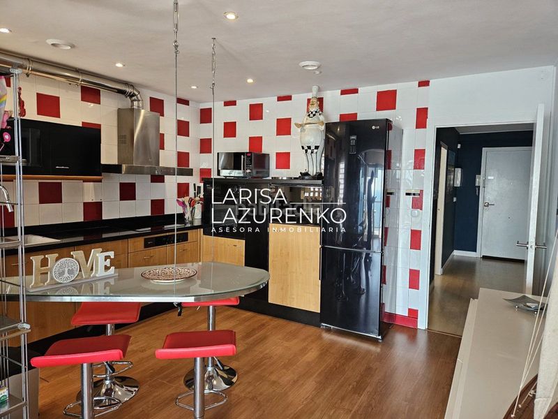 Foto 5da8b3bd-e630-43ca-a994-6dddffa9a7a3. Apartament amb calefacció aparcament a pla de maset - cap de Salou Salou