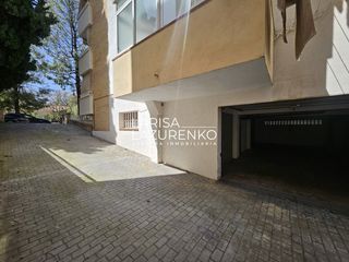 Aparcament cotxe  De l`ebre. Garaje en venta en centro.