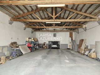 Business premise  De la industria. Local com. en venta en montroig del camp, 3 despachos.