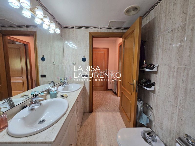 Foto 5d8e7b10-6d24-4a94-a8e1-c470244cab47. Casa amb calefacció aparcament a Migjorn Reus