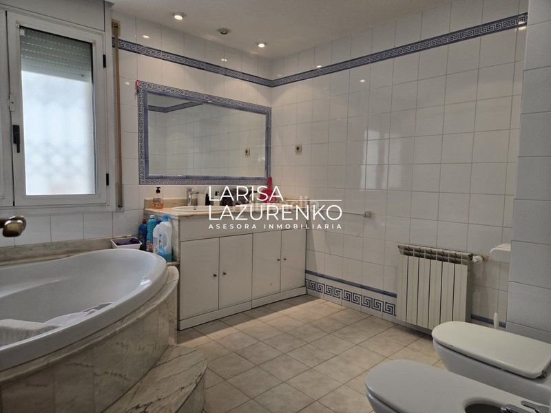 Foto 77642780-9fe4-4b01-8599-9c55d2b5f8b9. Casa amb calefacció aparcament a Migjorn Reus