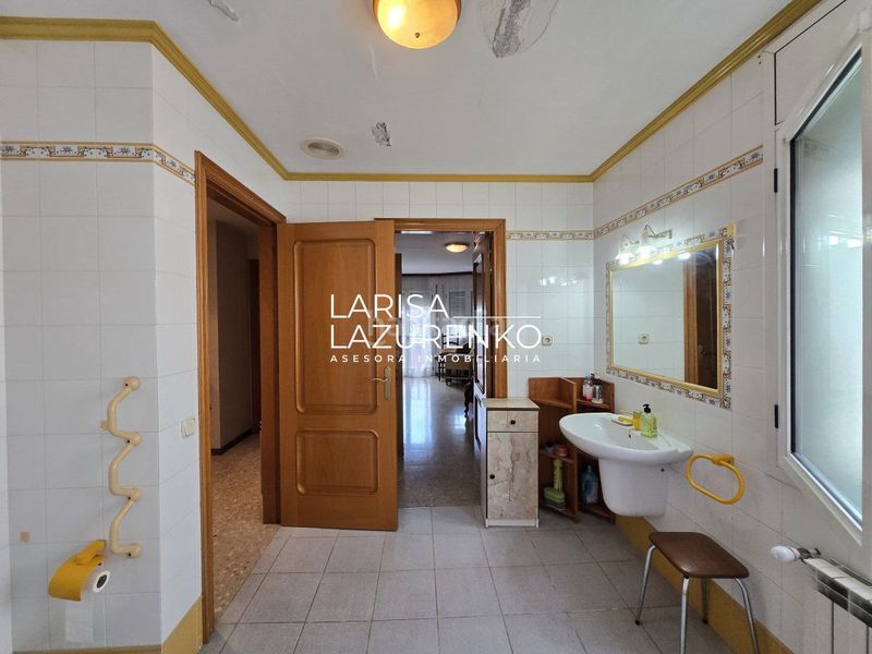 Foto 9fe0add8-2e7e-4419-a37f-b9686a42a123. Casa amb calefacció aparcament a Migjorn Reus