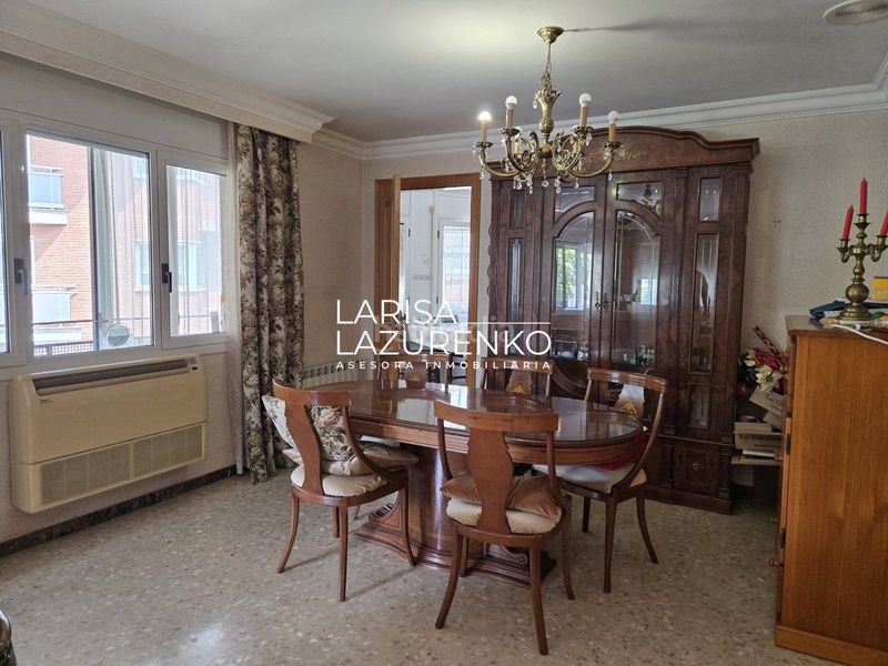 Foto b6fb3c45-ce50-4604-9021-f1fbd69b6e9d. Casa amb calefacció aparcament a Migjorn Reus