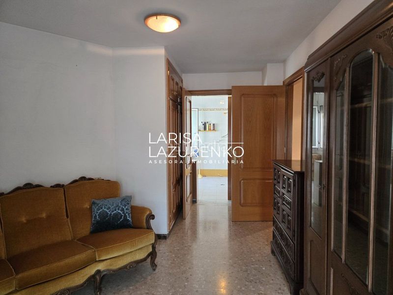 Foto c3c23ec4-d801-4e3f-b625-3b77a7f6c10a. Casa amb calefacció aparcament a Migjorn Reus