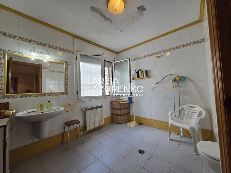 Foto d4ce2ecc-79c0-4de0-aeb8-1eaa34471171. Casa amb calefacció aparcament a Migjorn Reus