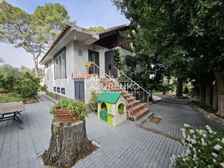 Chalet  El pla de l`era. Chalet individual en venta en cap de salou, 4 dormitorios.
