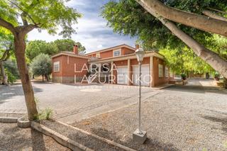 Chalet  Cambrils, cami rubio. Chalet individual en venta en reus, 4 dormitorios.