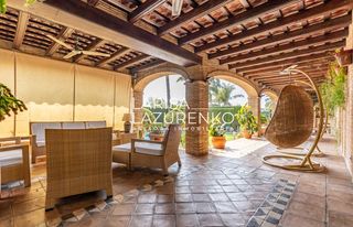 Chalet  Josep maria subirahs. Chalet en venta en urbanización  jardins vilafortuny, 6 dormitor