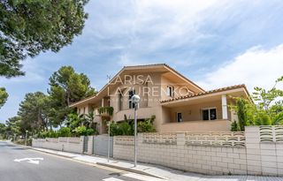 Chalet  Taurana. Chalet en venta en cap de salou, 6 dormitorios.