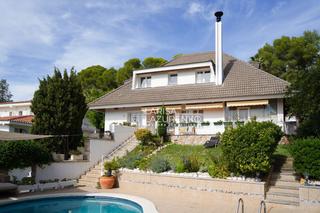 Chalet  Ripollés. Chalet individual en venta en la mora, 5 dormitorios.