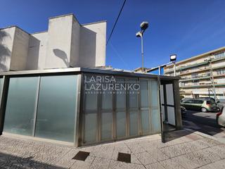Affitto Locale commerciale  Diputacion. Local com. en alquiler en cap de sant pere, 2 despachos.