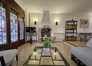 Casa adosada  Avellaner. Adosado en venta en miami, 3 dormitorios.