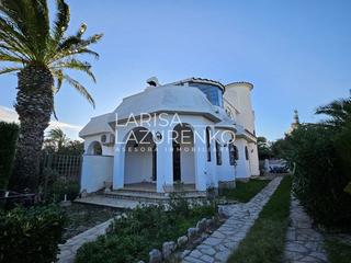 Casa adossada  Avellaner. Adosado en venta en miami, 3 dormitorios.