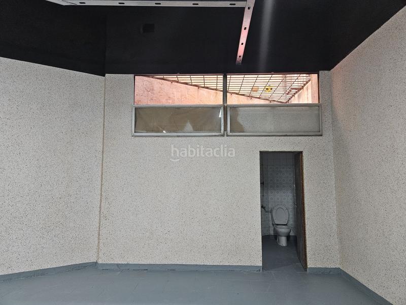 Foto 4582fd54-5f95-4e4c-9ff3-37eec1b10615. Lloguer local comercial a Centre Reus
