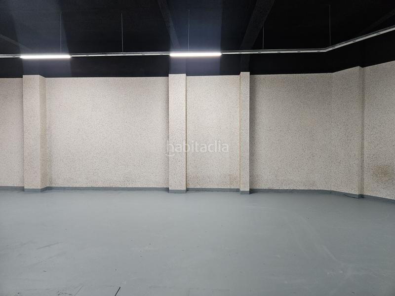 Foto 96743d0f-389c-40a0-8d1e-864a9be0e8b7. Lloguer local comercial a Centre Reus