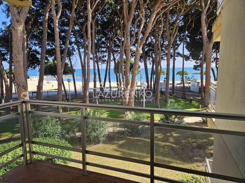 Foto 619f3d9f-8578-4b3d-95cc-90023ea15f15. Apartamento  en venta en urbanización mediterránea, 3 dormitorios. en Cambrils