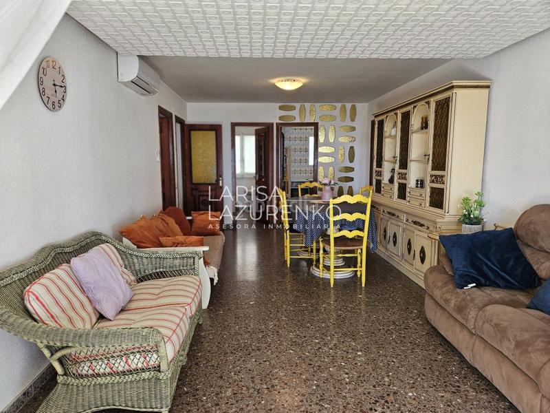 Foto ceed30d0-1a93-4229-b2bf-9a6bcb8ccce8. Apartamento  en venta en urbanización mediterránea, 3 dormitorios. en Cambrils