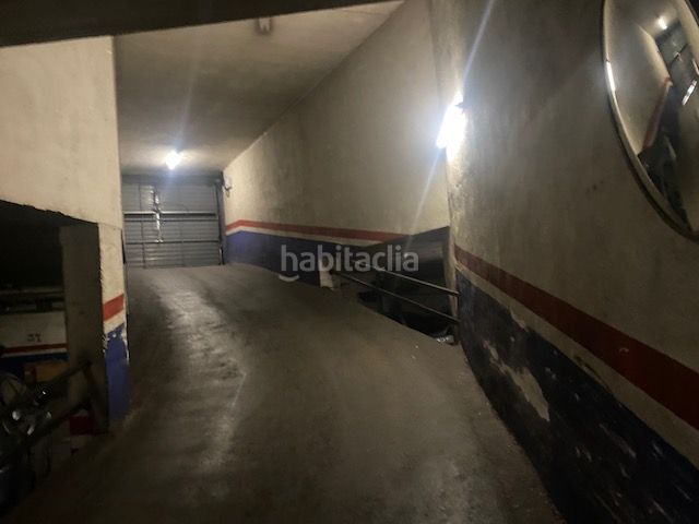 Foto 5cd0cde4-4ee9-45fd-afdf-8e297fc94344. Aparcament cotxe a Trinitat Vella Barcelona