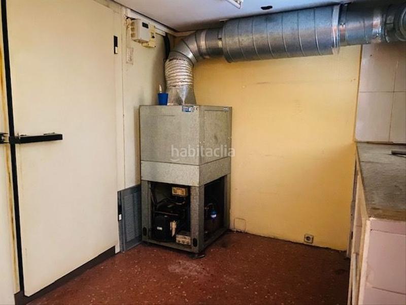 Foto 0171d8b6-8dad-4fe0-b376-34cf1f27b1a2. Local comercial a Casc Antic Ripollet