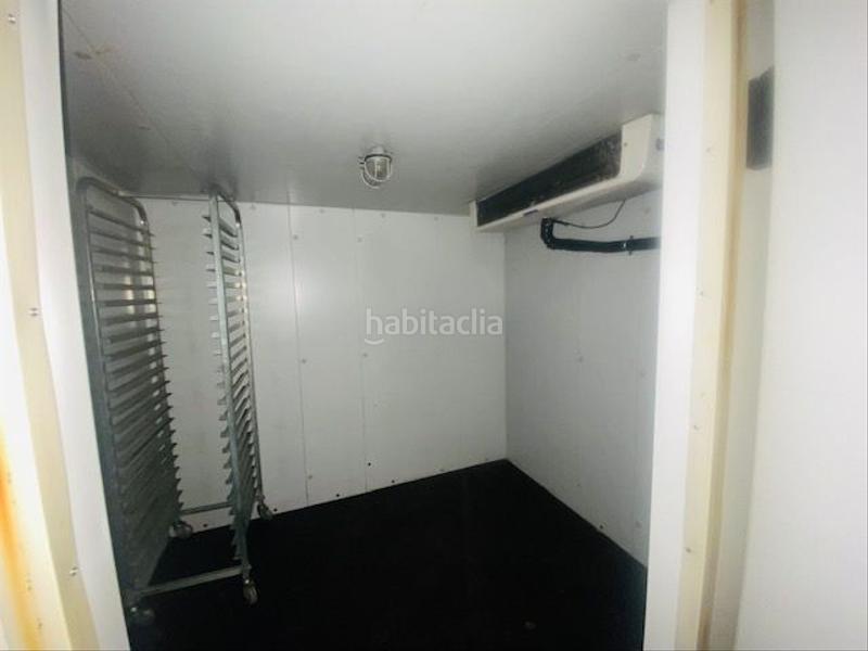 Foto a0bdf068-8d0a-4df3-8d97-de042a6b53ac. Local comercial a Casc Antic Ripollet