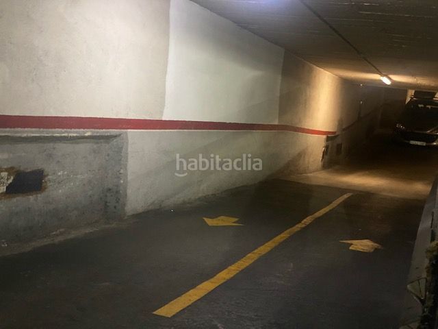 Foto a883f64e-85d4-4246-b75b-fb783de75d51. Aparcament cotxe a Sant Andreu de Palomar Barcelona