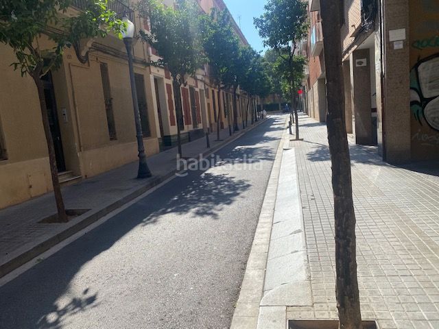 Foto d736d6e4-46d4-460e-a465-e0da7e629de3. Aparcament cotxe a Sant Andreu de Palomar Barcelona
