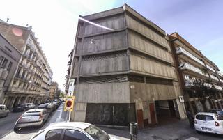 Aparcament cotxe a Carrer de lafont 100. Oportunidad de 5  plazas de aparcamiento en poble sec