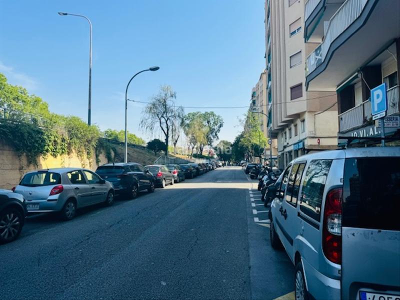 Foto 1e83b76a-89e7-4722-bdd9-44d675f0d2ae. Rent business premise in avinguda meridiana 468 in Barcelona