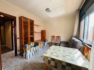 Piso  Avinguda d'elies pagès. Oportunidad vivienda para entrar a vivir en sant genis dels agud