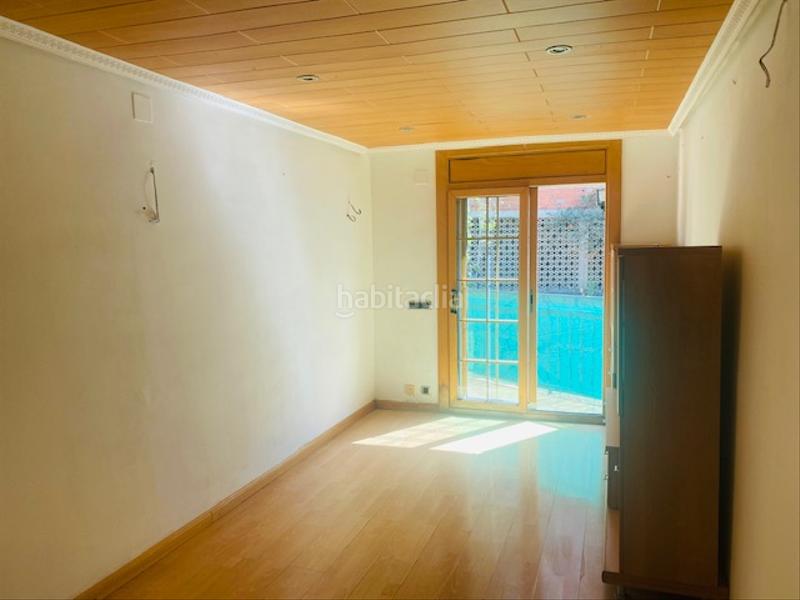 Foto 325e2afd-8bf1-456a-b6c7-ecf4db40e43a. Dachwohnung in Santa Rosa Santa Coloma de Gramenet