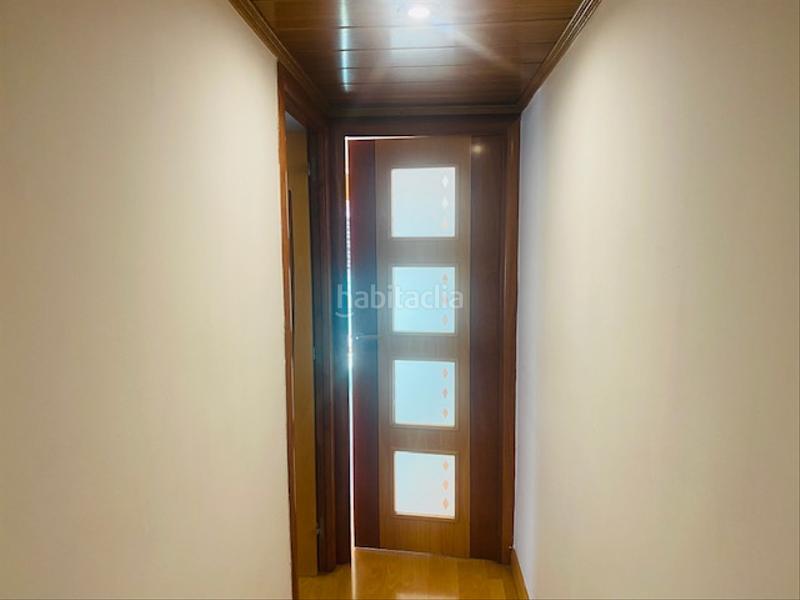 Foto 719e8f89-0ee4-4263-a29f-a2f92ca898f1. Dachwohnung in Santa Rosa Santa Coloma de Gramenet