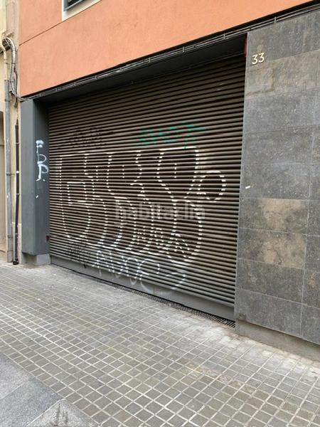 Foto 0c216c76-6c1b-4684-8aa2-09fe99c99449. Autoparkplatz in carrer del poeta cabanyes 35 in El Poble Sec - Parc de Montjuïc Barcelona