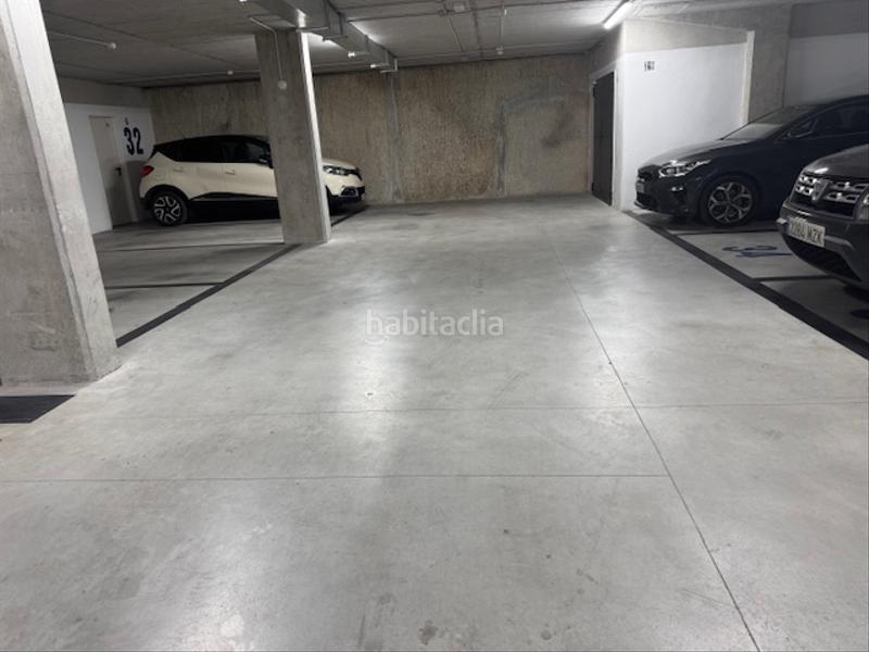 Foto 356a04c1-1a0c-4e9a-8b01-06bf934745d4. Autoparkplatz in carrer del poeta cabanyes 35 in El Poble Sec - Parc de Montjuïc Barcelona